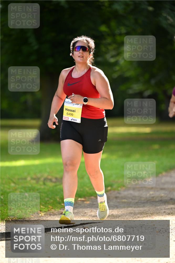 25.08.2024 - 20. Blankeneser Heldenlauf Dr. Thomas Lammeyer http://msf.ph/oto/6807719 25.08.2024 10:18:46 Laufen 6499 meine-sportfotos.de