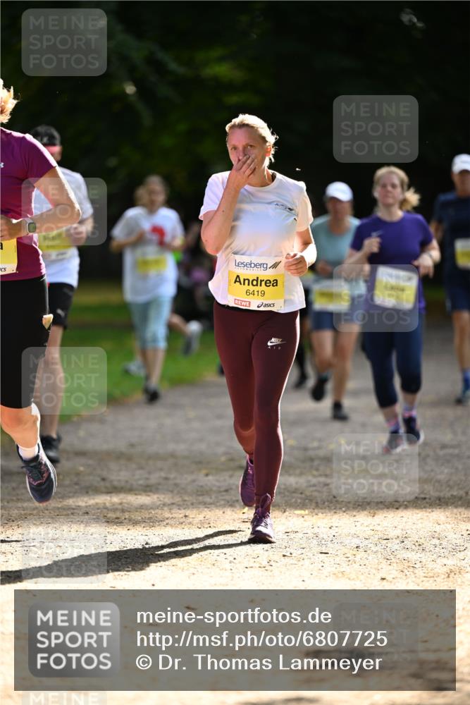 25.08.2024 - 20. Blankeneser Heldenlauf Dr. Thomas Lammeyer http://msf.ph/oto/6807725 25.08.2024 10:18:48 Laufen 6419 meine-sportfotos.de