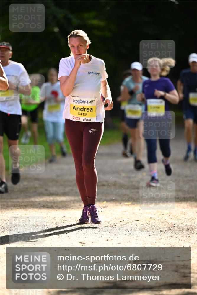 25.08.2024 - 20. Blankeneser Heldenlauf Dr. Thomas Lammeyer http://msf.ph/oto/6807729 25.08.2024 10:18:48 Laufen 6419 meine-sportfotos.de
