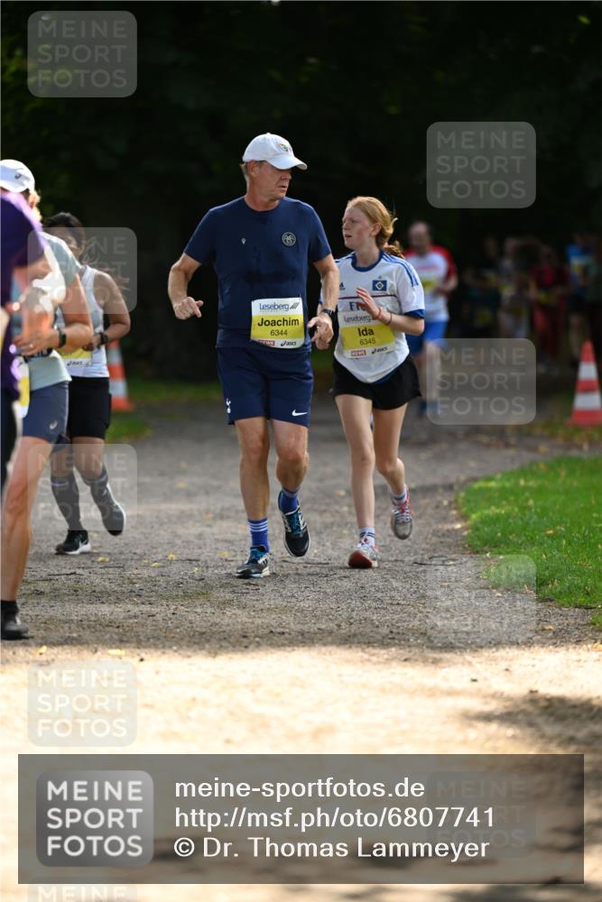 25.08.2024 - 20. Blankeneser Heldenlauf Dr. Thomas Lammeyer http://msf.ph/oto/6807741 25.08.2024 10:18:51 Laufen 6344, 6345 meine-sportfotos.de