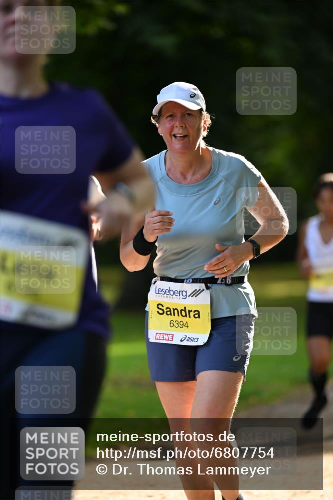 25.08.2024 - 20. Blankeneser Heldenlauf Dr. Thomas Lammeyer http://msf.ph/oto/6807754 25.08.2024 10:18:53 Laufen 6394 meine-sportfotos.de
