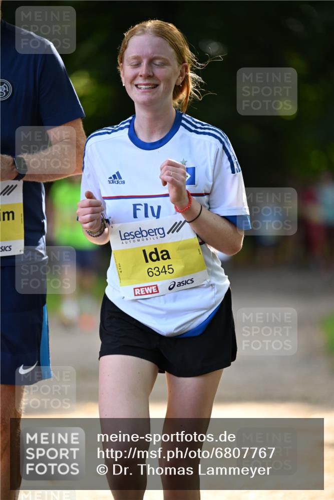 25.08.2024 - 20. Blankeneser Heldenlauf Dr. Thomas Lammeyer http://msf.ph/oto/6807767 25.08.2024 10:18:56 Laufen 6345 meine-sportfotos.de