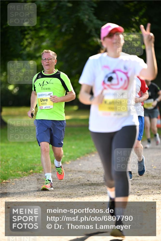25.08.2024 - 20. Blankeneser Heldenlauf Dr. Thomas Lammeyer http://msf.ph/oto/6807790 25.08.2024 10:19:01 Laufen 6358 meine-sportfotos.de