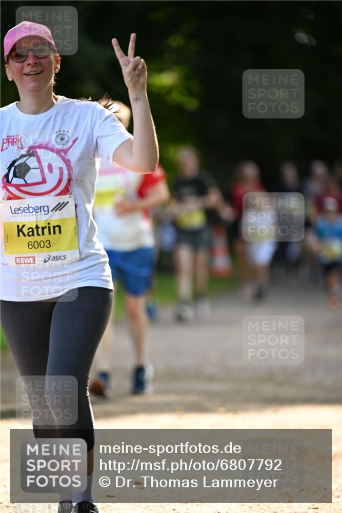 25.08.2024 - 20. Blankeneser Heldenlauf Dr. Thomas Lammeyer http://msf.ph/oto/6807792 25.08.2024 10:19:01 Laufen 6003 meine-sportfotos.de
