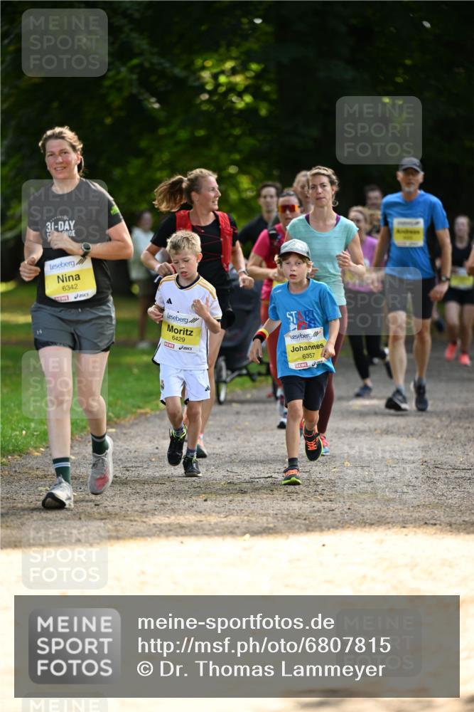 25.08.2024 - 20. Blankeneser Heldenlauf Dr. Thomas Lammeyer http://msf.ph/oto/6807815 25.08.2024 10:19:06 Laufen 31, 6342, 6429, 6357 meine-sportfotos.de