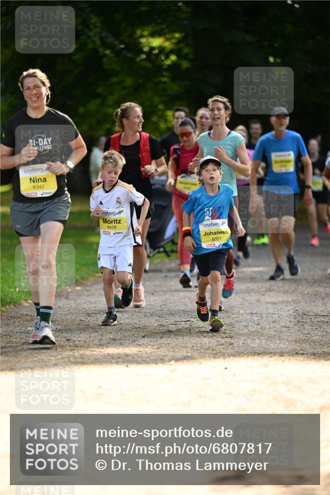25.08.2024 - 20. Blankeneser Heldenlauf Dr. Thomas Lammeyer http://msf.ph/oto/6807817 25.08.2024 10:19:06 Laufen 21, 6342, 6429, 6357 meine-sportfotos.de