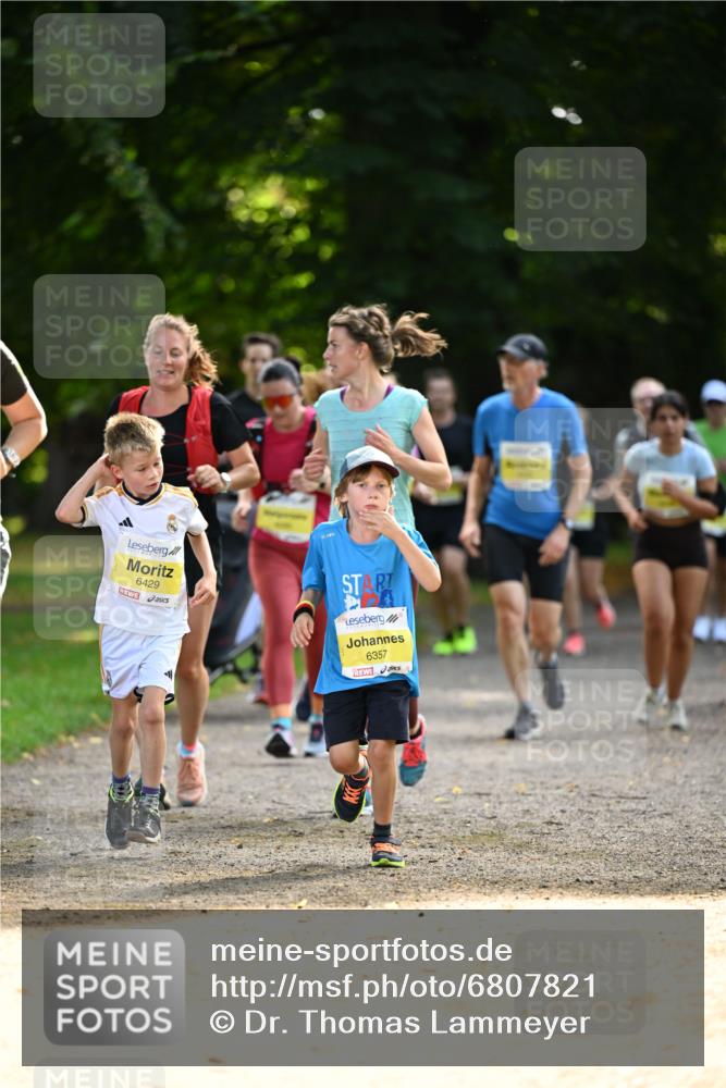 25.08.2024 - 20. Blankeneser Heldenlauf Dr. Thomas Lammeyer http://msf.ph/oto/6807821 25.08.2024 10:19:07 Laufen 6429, 6357 meine-sportfotos.de