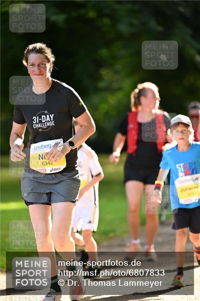 25.08.2024 - 20. Blankeneser Heldenlauf Dr. Thomas Lammeyer http://msf.ph/oto/6807833 25.08.2024 10:19:09 Laufen 31, 6342 meine-sportfotos.de