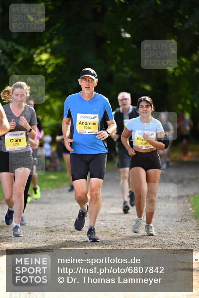 25.08.2024 - 20. Blankeneser Heldenlauf Dr. Thomas Lammeyer http://msf.ph/oto/6807842 25.08.2024 10:19:10 Laufen 6239, 6055, 6058 meine-sportfotos.de