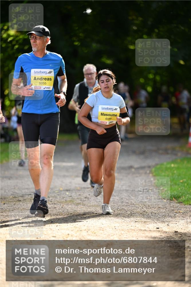 25.08.2024 - 20. Blankeneser Heldenlauf Dr. Thomas Lammeyer http://msf.ph/oto/6807844 25.08.2024 10:19:11 Laufen 6055, 6058 meine-sportfotos.de