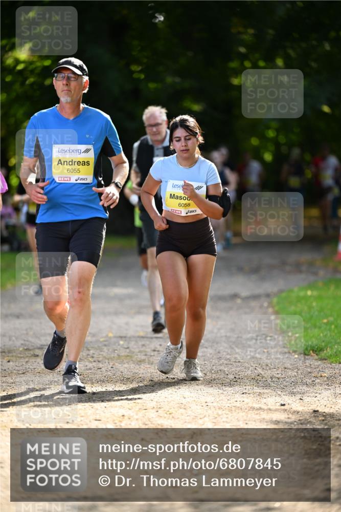 25.08.2024 - 20. Blankeneser Heldenlauf Dr. Thomas Lammeyer http://msf.ph/oto/6807845 25.08.2024 10:19:11 Laufen 6055, 6058 meine-sportfotos.de