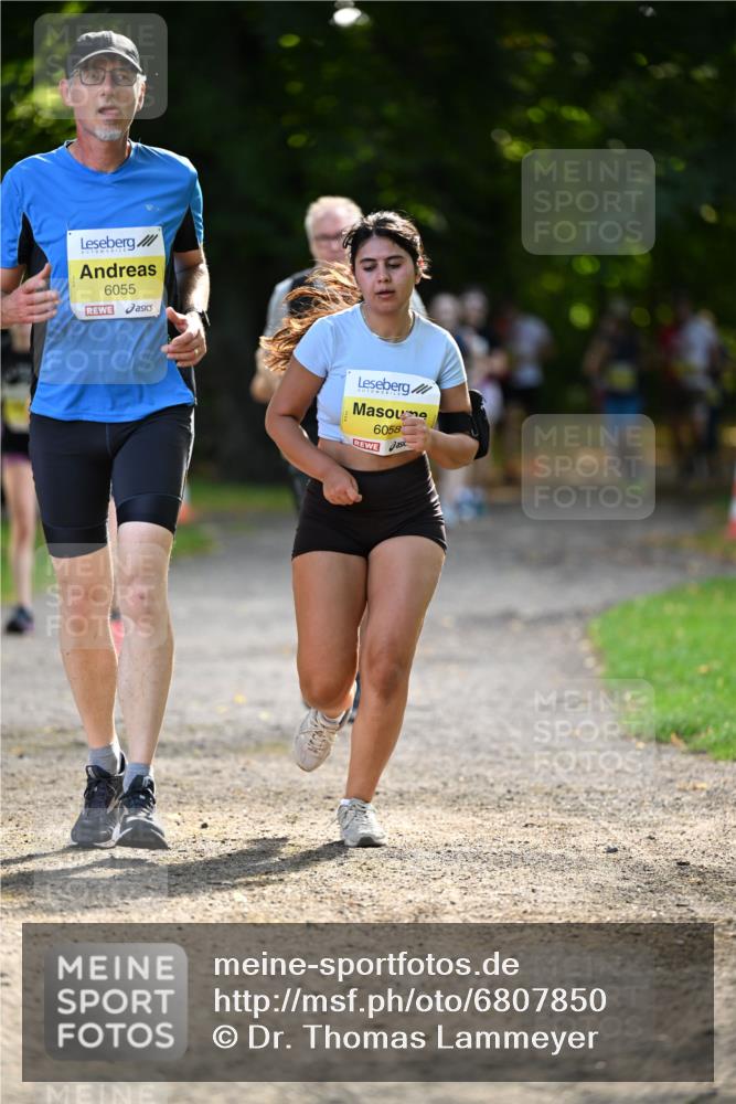 25.08.2024 - 20. Blankeneser Heldenlauf Dr. Thomas Lammeyer http://msf.ph/oto/6807850 25.08.2024 10:19:12 Laufen 6055, 6058 meine-sportfotos.de