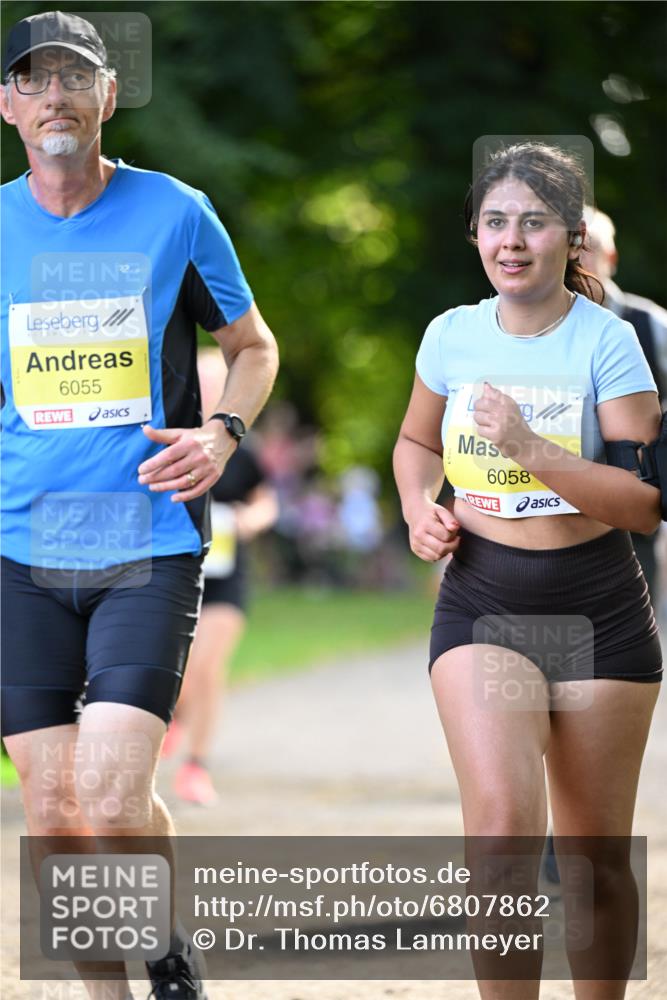 25.08.2024 - 20. Blankeneser Heldenlauf Dr. Thomas Lammeyer http://msf.ph/oto/6807862 25.08.2024 10:19:14 Laufen 6055, 6058 meine-sportfotos.de