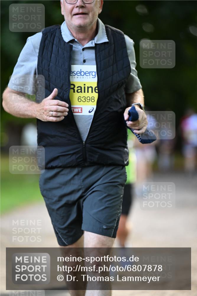 25.08.2024 - 20. Blankeneser Heldenlauf Dr. Thomas Lammeyer http://msf.ph/oto/6807878 25.08.2024 10:19:17 Laufen 6398 meine-sportfotos.de