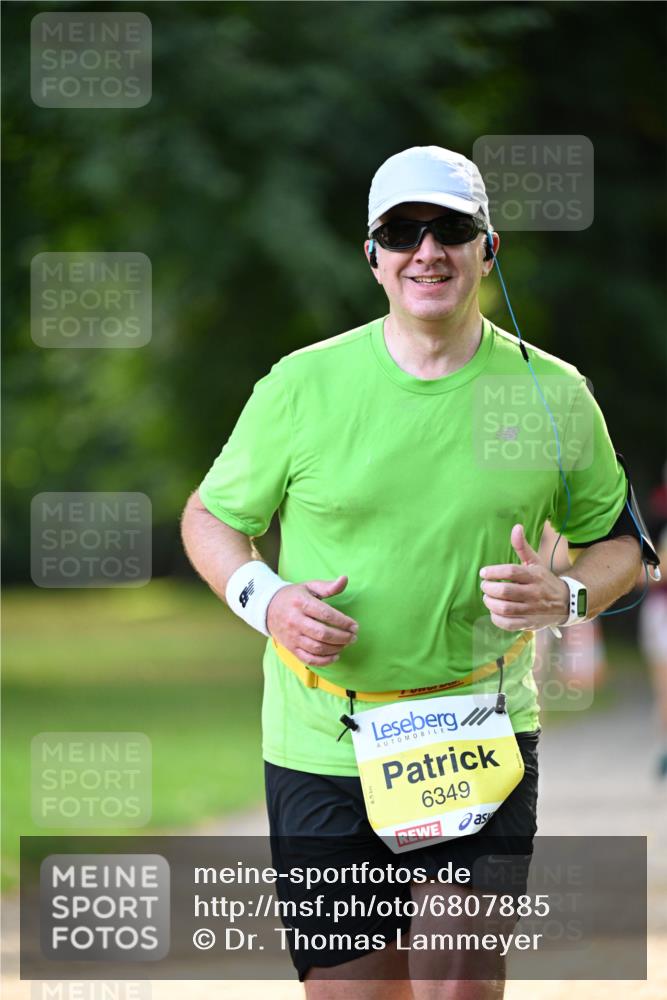 25.08.2024 - 20. Blankeneser Heldenlauf Dr. Thomas Lammeyer http://msf.ph/oto/6807885 25.08.2024 10:19:19 Laufen 6349 meine-sportfotos.de