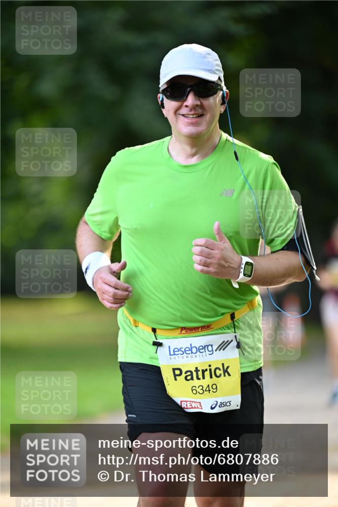 25.08.2024 - 20. Blankeneser Heldenlauf Dr. Thomas Lammeyer http://msf.ph/oto/6807886 25.08.2024 10:19:19 Laufen 6349 meine-sportfotos.de