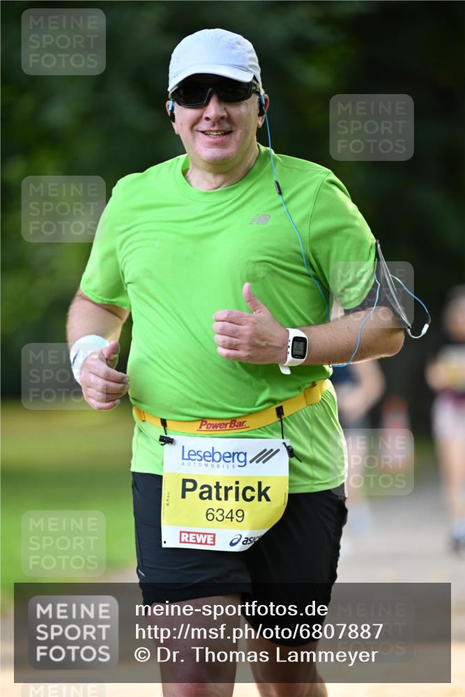 25.08.2024 - 20. Blankeneser Heldenlauf Dr. Thomas Lammeyer http://msf.ph/oto/6807887 25.08.2024 10:19:19 Laufen 6349 meine-sportfotos.de