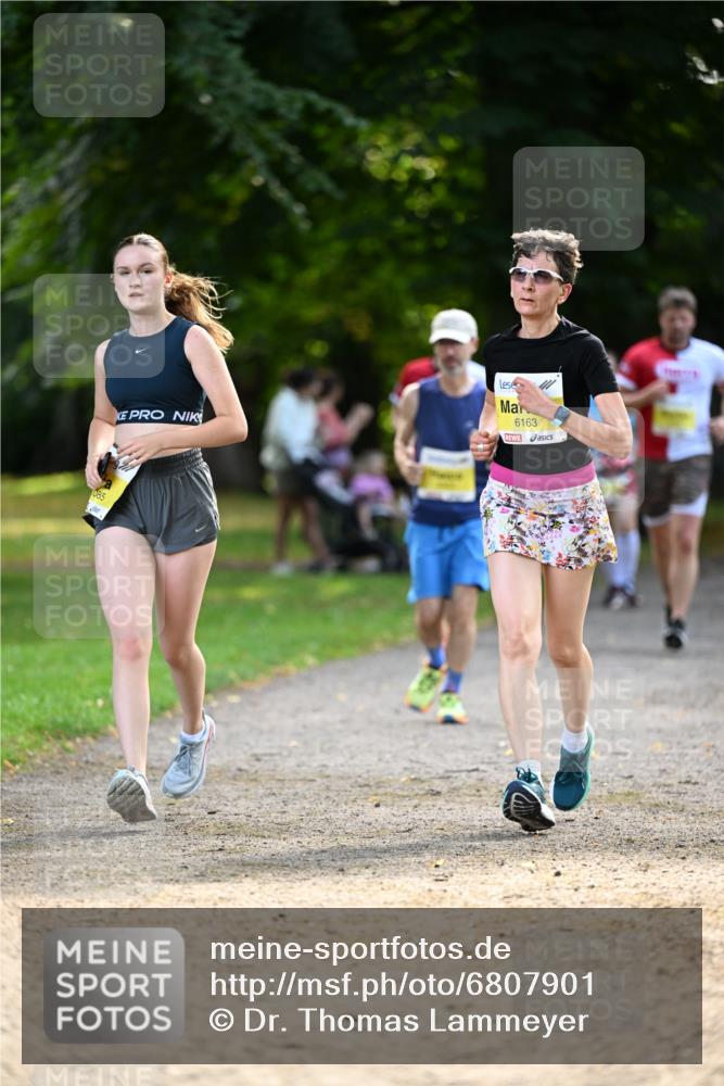25.08.2024 - 20. Blankeneser Heldenlauf Dr. Thomas Lammeyer http://msf.ph/oto/6807901 25.08.2024 10:19:22 Laufen 085, 6163 meine-sportfotos.de