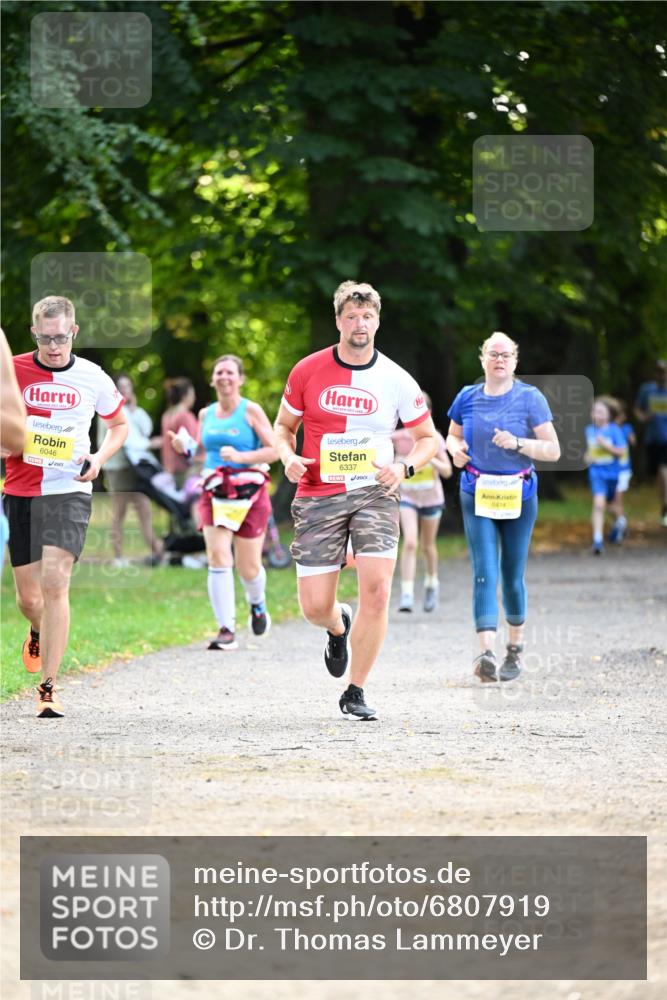 25.08.2024 - 20. Blankeneser Heldenlauf Dr. Thomas Lammeyer http://msf.ph/oto/6807919 25.08.2024 10:19:25 Laufen 6046, 6337, 644 meine-sportfotos.de