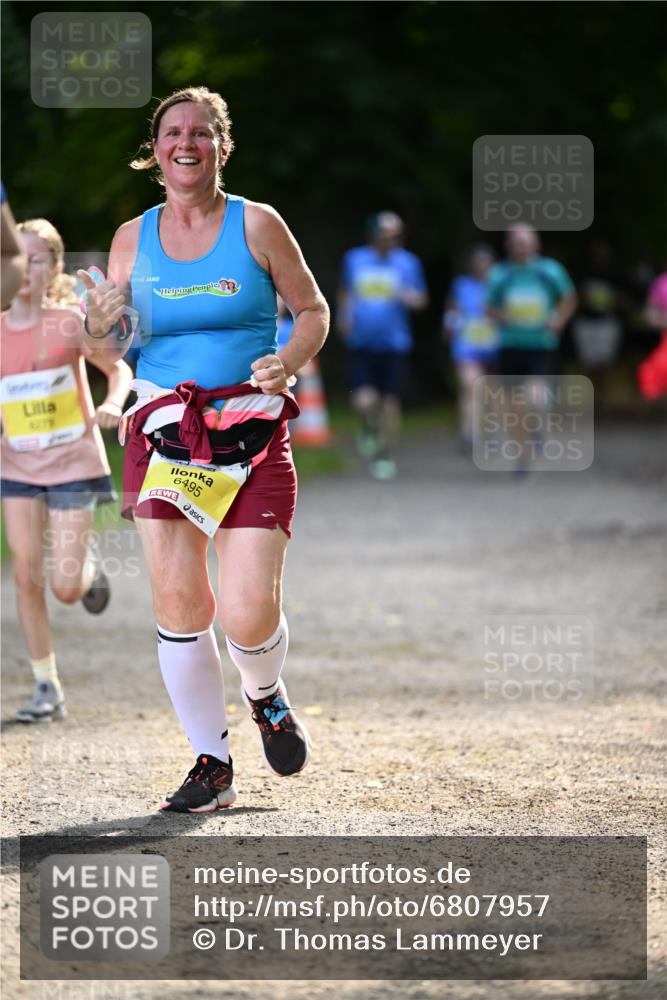 25.08.2024 - 20. Blankeneser Heldenlauf Dr. Thomas Lammeyer http://msf.ph/oto/6807957 25.08.2024 10:19:32 Laufen 6979, 6495 meine-sportfotos.de