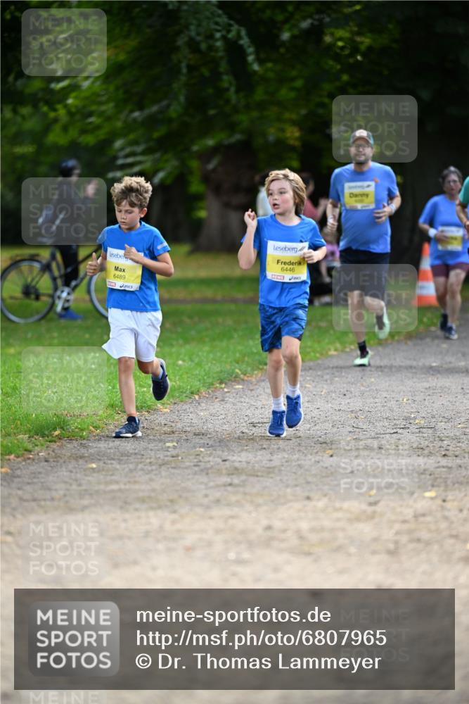 25.08.2024 - 20. Blankeneser Heldenlauf Dr. Thomas Lammeyer http://msf.ph/oto/6807965 25.08.2024 10:19:35 Laufen 6489, 6446 meine-sportfotos.de