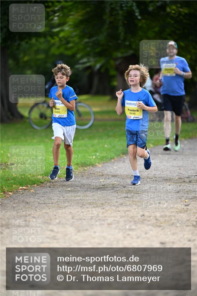 25.08.2024 - 20. Blankeneser Heldenlauf Dr. Thomas Lammeyer http://msf.ph/oto/6807969 25.08.2024 10:19:35 Laufen 6489, 6446 meine-sportfotos.de