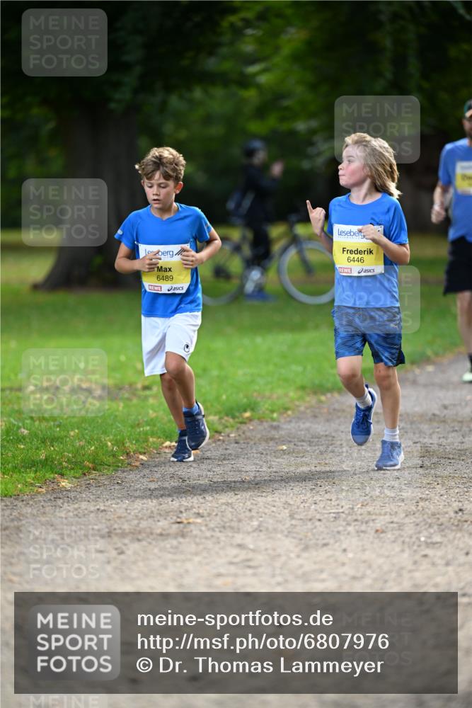 25.08.2024 - 20. Blankeneser Heldenlauf Dr. Thomas Lammeyer http://msf.ph/oto/6807976 25.08.2024 10:19:36 Laufen 6489, 6446 meine-sportfotos.de