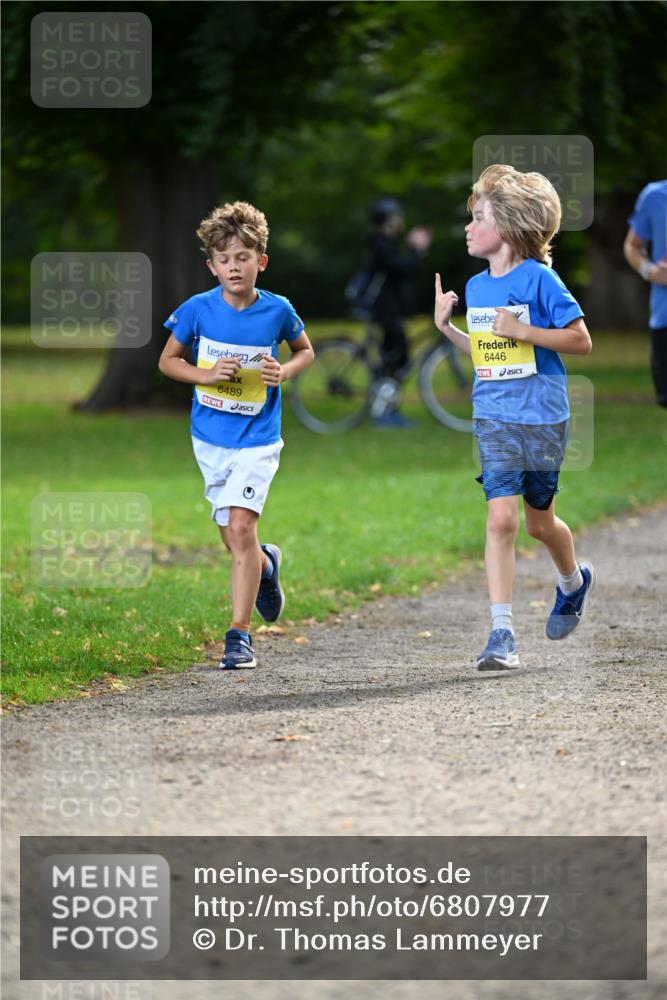 25.08.2024 - 20. Blankeneser Heldenlauf Dr. Thomas Lammeyer http://msf.ph/oto/6807977 25.08.2024 10:19:36 Laufen 6489, 6446 meine-sportfotos.de