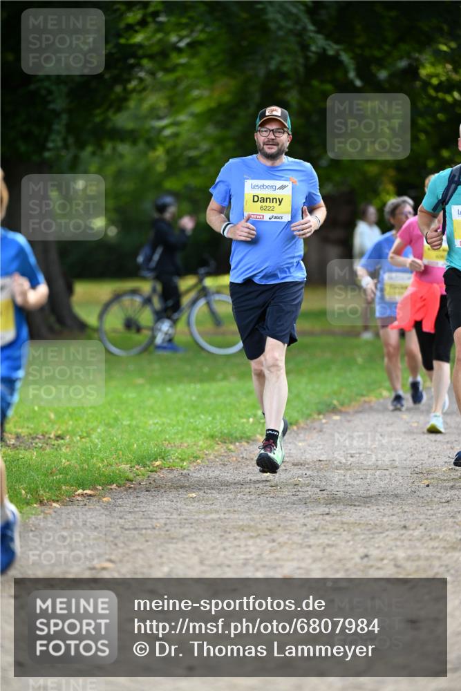 25.08.2024 - 20. Blankeneser Heldenlauf Dr. Thomas Lammeyer http://msf.ph/oto/6807984 25.08.2024 10:19:38 Laufen 6222 meine-sportfotos.de
