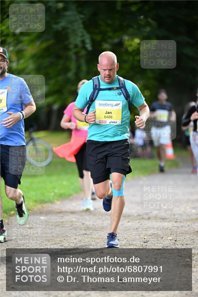 25.08.2024 - 20. Blankeneser Heldenlauf Dr. Thomas Lammeyer http://msf.ph/oto/6807991 25.08.2024 10:19:39 Laufen 6488 meine-sportfotos.de