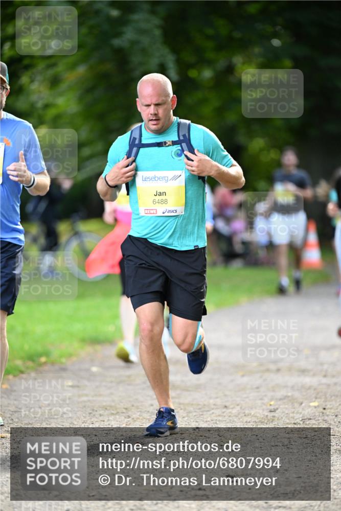 25.08.2024 - 20. Blankeneser Heldenlauf Dr. Thomas Lammeyer http://msf.ph/oto/6807994 25.08.2024 10:19:39 Laufen 6488 meine-sportfotos.de