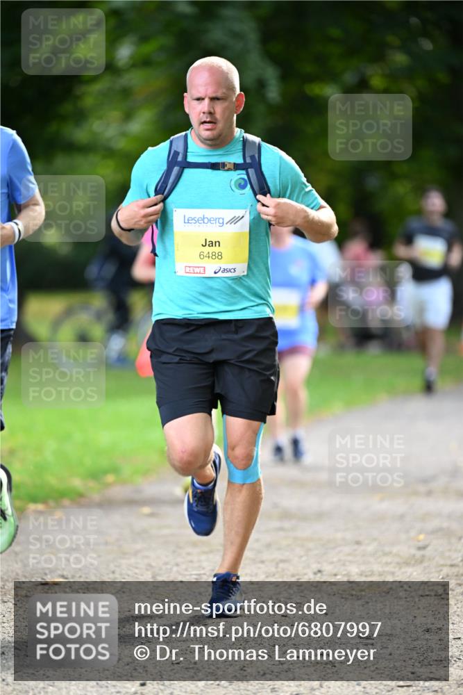 25.08.2024 - 20. Blankeneser Heldenlauf Dr. Thomas Lammeyer http://msf.ph/oto/6807997 25.08.2024 10:19:40 Laufen 6488 meine-sportfotos.de