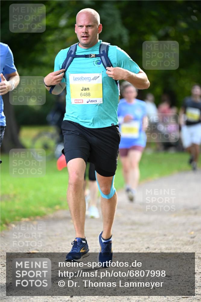 25.08.2024 - 20. Blankeneser Heldenlauf Dr. Thomas Lammeyer http://msf.ph/oto/6807998 25.08.2024 10:19:40 Laufen 6488 meine-sportfotos.de