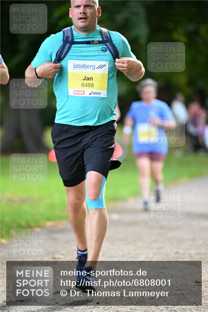 25.08.2024 - 20. Blankeneser Heldenlauf Dr. Thomas Lammeyer http://msf.ph/oto/6808001 25.08.2024 10:19:40 Laufen 6488 meine-sportfotos.de