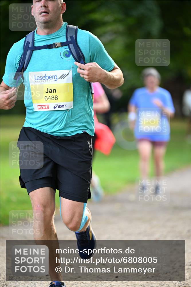 25.08.2024 - 20. Blankeneser Heldenlauf Dr. Thomas Lammeyer http://msf.ph/oto/6808005 25.08.2024 10:19:41 Laufen 6488 meine-sportfotos.de