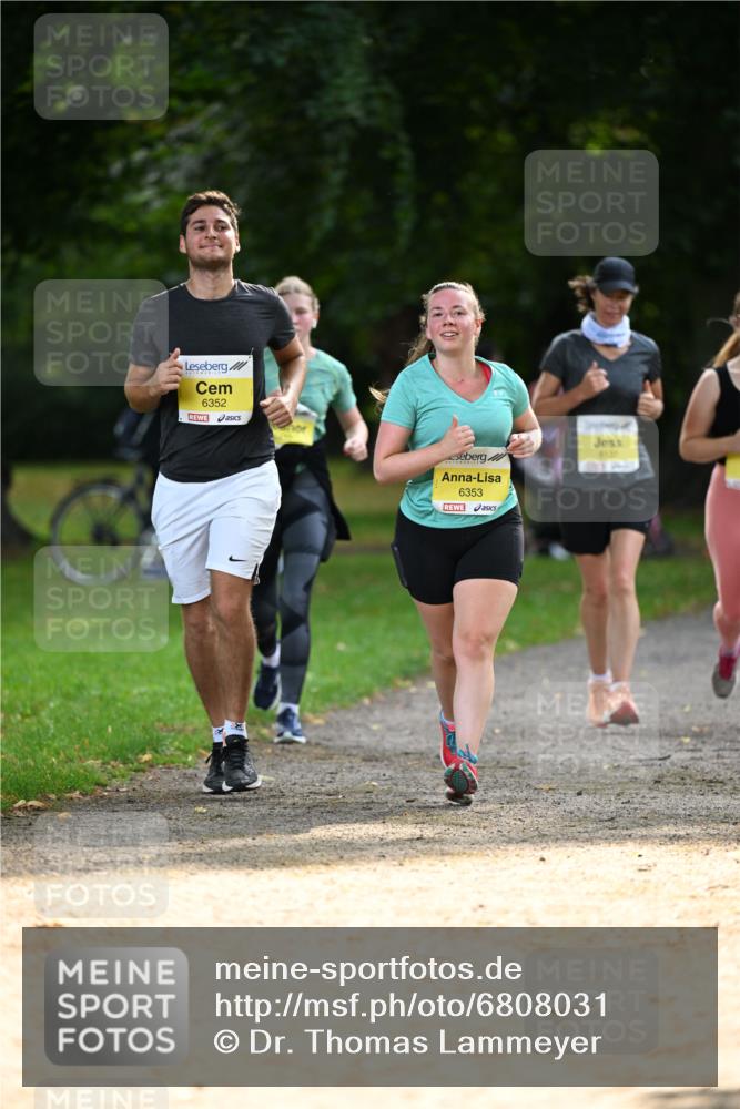 25.08.2024 - 20. Blankeneser Heldenlauf Dr. Thomas Lammeyer http://msf.ph/oto/6808031 25.08.2024 10:19:46 Laufen 6352, 6353 meine-sportfotos.de