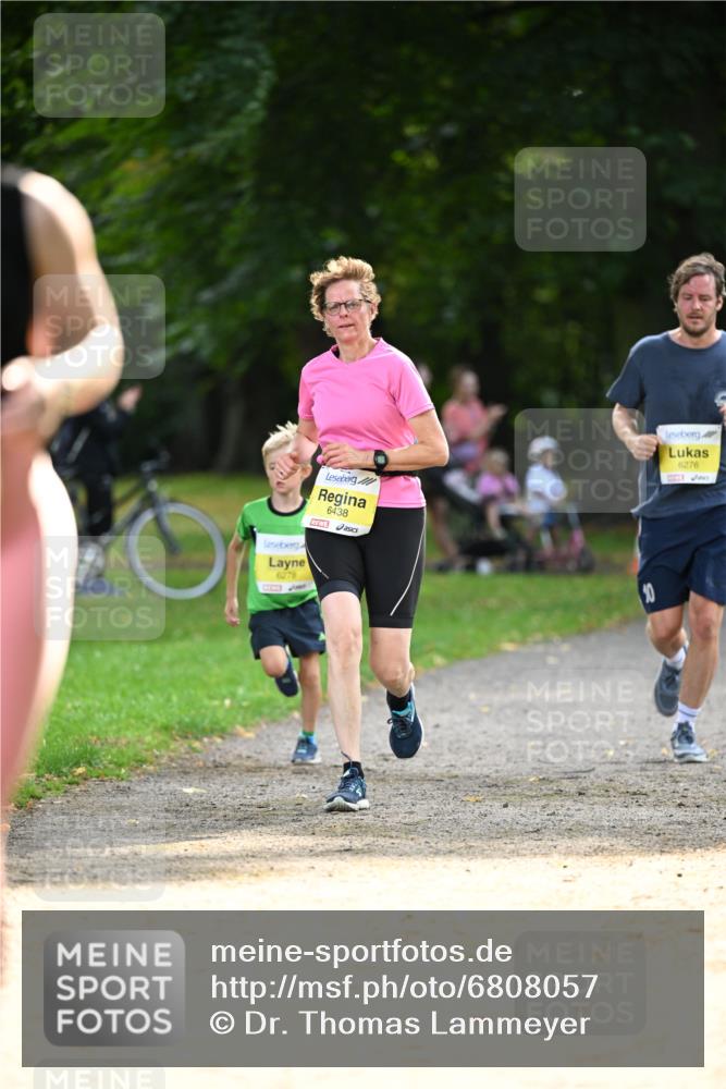 25.08.2024 - 20. Blankeneser Heldenlauf Dr. Thomas Lammeyer http://msf.ph/oto/6808057 25.08.2024 10:19:52 Laufen 6278, 6438, 6276 meine-sportfotos.de