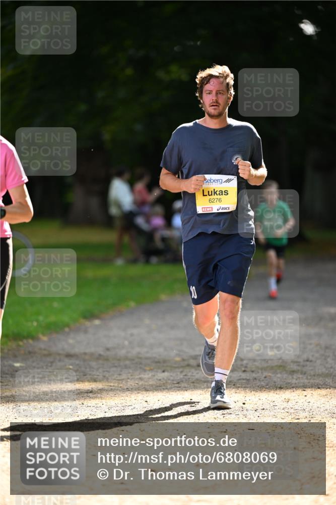 25.08.2024 - 20. Blankeneser Heldenlauf Dr. Thomas Lammeyer http://msf.ph/oto/6808069 25.08.2024 10:19:54 Laufen 10, 6276 meine-sportfotos.de
