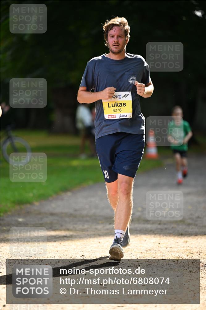 25.08.2024 - 20. Blankeneser Heldenlauf Dr. Thomas Lammeyer http://msf.ph/oto/6808074 25.08.2024 10:19:54 Laufen 10, 6276 meine-sportfotos.de