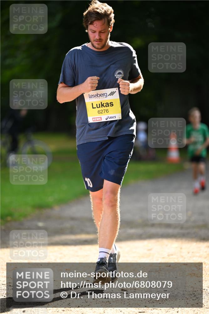 25.08.2024 - 20. Blankeneser Heldenlauf Dr. Thomas Lammeyer http://msf.ph/oto/6808079 25.08.2024 10:19:55 Laufen 6276 meine-sportfotos.de