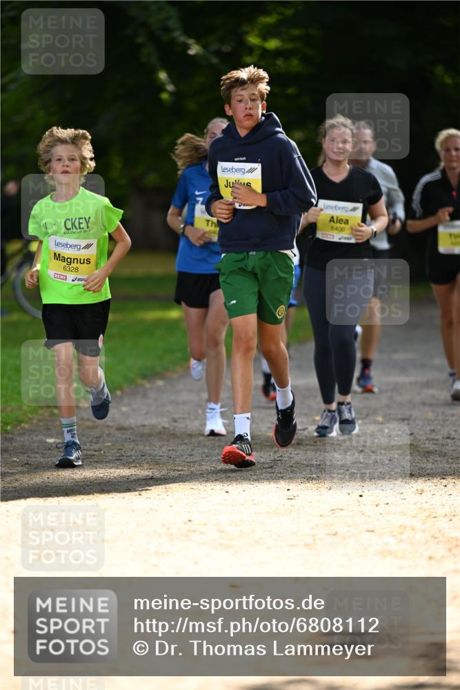 25.08.2024 - 20. Blankeneser Heldenlauf Dr. Thomas Lammeyer http://msf.ph/oto/6808112 25.08.2024 10:20:06 Laufen 2019, 6328, 6400 meine-sportfotos.de