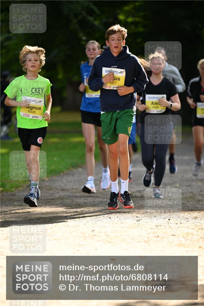 25.08.2024 - 20. Blankeneser Heldenlauf Dr. Thomas Lammeyer http://msf.ph/oto/6808114 25.08.2024 10:20:06 Laufen 2019, 6328, 0327, 6400 meine-sportfotos.de