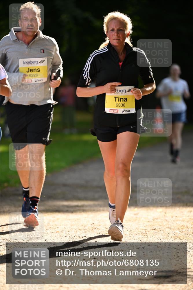 25.08.2024 - 20. Blankeneser Heldenlauf Dr. Thomas Lammeyer http://msf.ph/oto/6808135 25.08.2024 10:20:10 Laufen 6326, 6330 meine-sportfotos.de