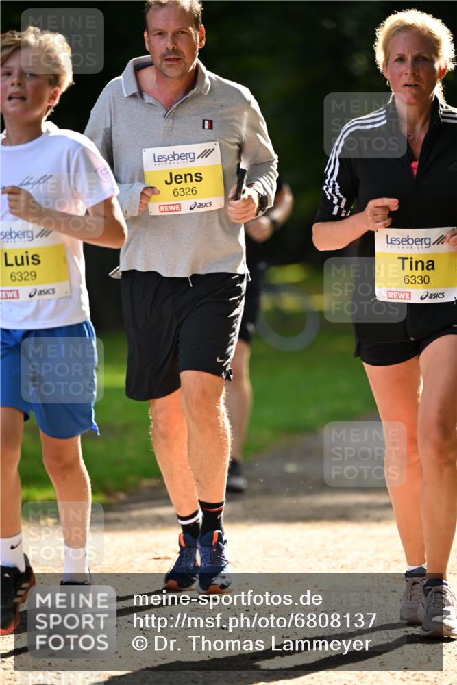 25.08.2024 - 20. Blankeneser Heldenlauf Dr. Thomas Lammeyer http://msf.ph/oto/6808137 25.08.2024 10:20:11 Laufen 6329, 6326, 6330 meine-sportfotos.de