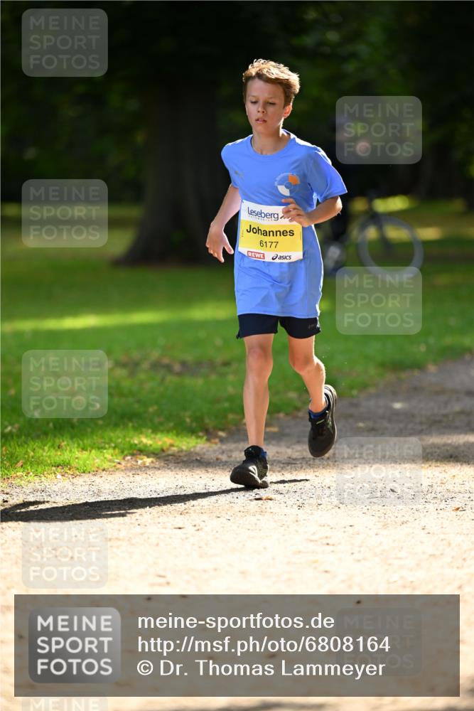 25.08.2024 - 20. Blankeneser Heldenlauf Dr. Thomas Lammeyer http://msf.ph/oto/6808164 25.08.2024 10:20:23 Laufen 6177 meine-sportfotos.de