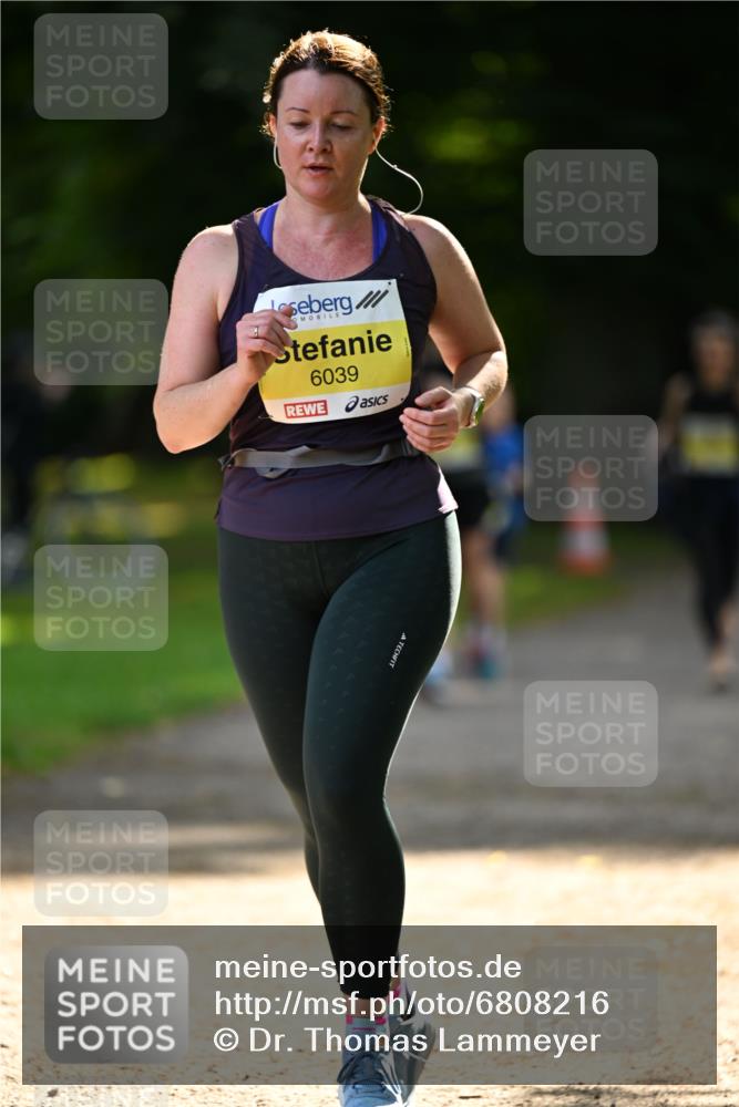 25.08.2024 - 20. Blankeneser Heldenlauf Dr. Thomas Lammeyer http://msf.ph/oto/6808216 25.08.2024 10:20:38 Laufen 6039 meine-sportfotos.de
