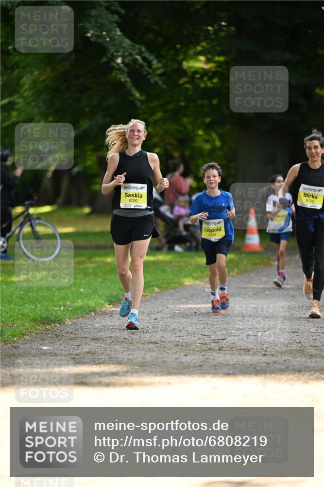 25.08.2024 - 20. Blankeneser Heldenlauf Dr. Thomas Lammeyer http://msf.ph/oto/6808219 25.08.2024 10:20:39 Laufen 6290, 6139, 6138 meine-sportfotos.de