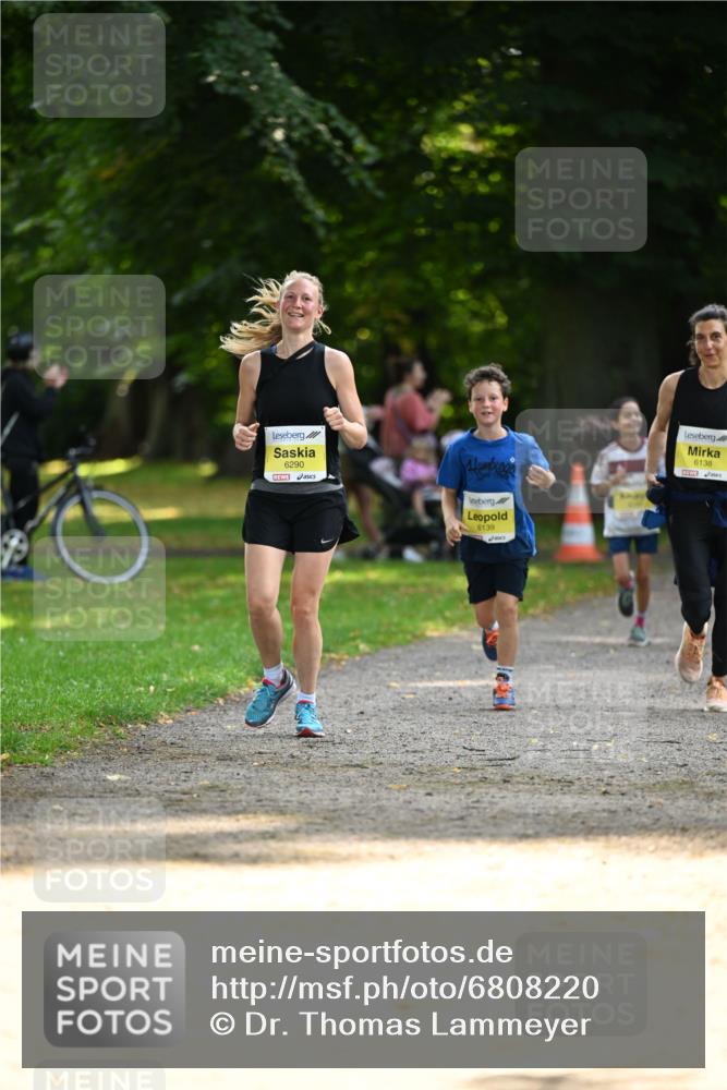 25.08.2024 - 20. Blankeneser Heldenlauf Dr. Thomas Lammeyer http://msf.ph/oto/6808220 25.08.2024 10:20:39 Laufen 6290, 6139, 6138 meine-sportfotos.de