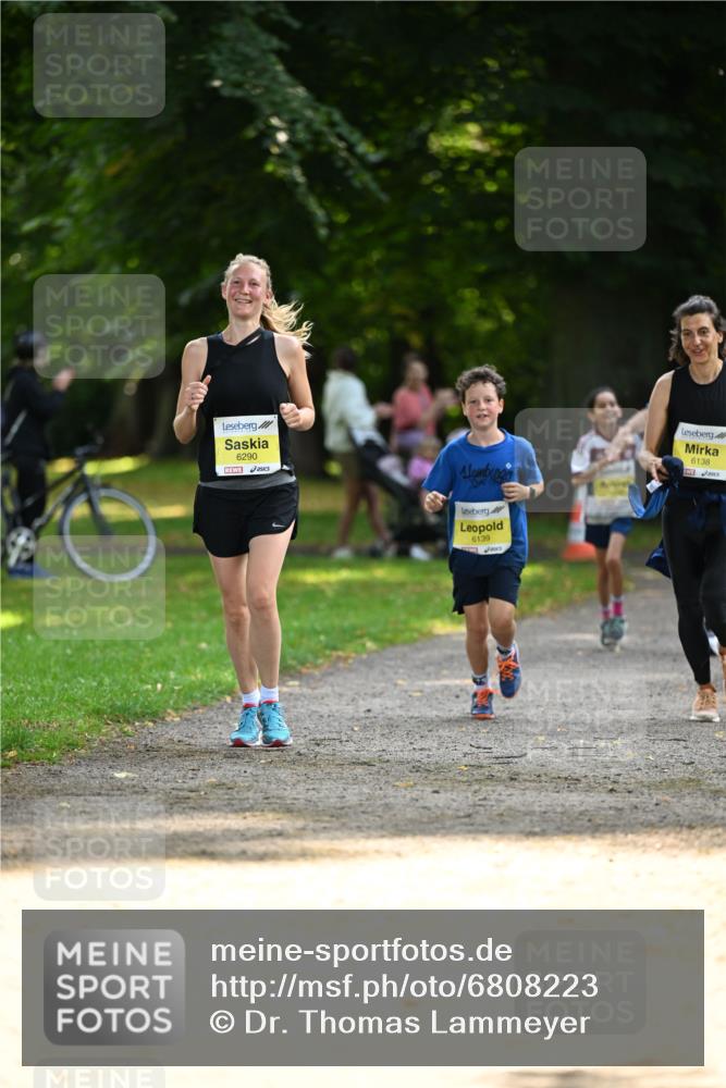 25.08.2024 - 20. Blankeneser Heldenlauf Dr. Thomas Lammeyer http://msf.ph/oto/6808223 25.08.2024 10:20:39 Laufen 6290, 6139, 6138 meine-sportfotos.de