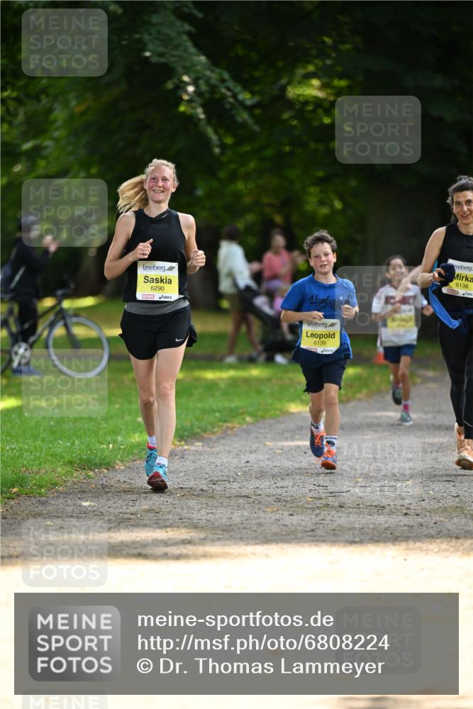 25.08.2024 - 20. Blankeneser Heldenlauf Dr. Thomas Lammeyer http://msf.ph/oto/6808224 25.08.2024 10:20:40 Laufen 6290, 6139, 6138 meine-sportfotos.de